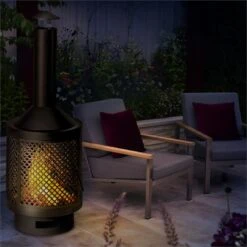 Essos Gartenofen Holzofen Ø45cm Gitterwand Stahlblech Schwarz -Einrichtungsgeschäft 10031482 yy 0003 ambient Blumfeldt Essos Gartenofen schwarz