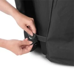 Tomahawk 3.1 S Wetterschutzhaube 300D Canvas 30/70% PE/PVC Schwarz 9 Tomahawk 3.1 S Wetterschutzhaube 300D Canvas 30/70% PE/PVC Schwarz -Einrichtungsgeschäft 10033569 yy 0004 detail Klarstein Tomahawk S Wetterschutzhaube schwarz