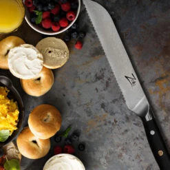 Alpha-Royal Japanese Serie 8" Brotmesser 18° Wellenschliff Damaszener-Stahl -Einrichtungsgeschäft 10038985 de 0004 logo